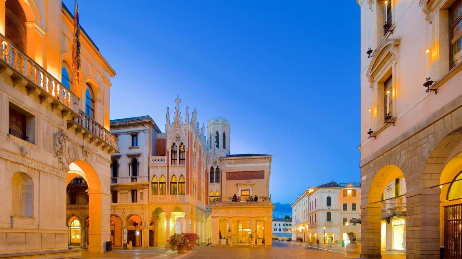 Ferienwohnung Officine Cavour Casa Dei Leoni Centro Storico Padua Exterior foto